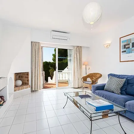 Jardines De בית נופש